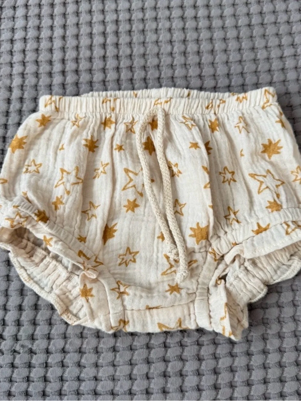 Wild Wawa star muslin bloomers 18-24m